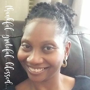 Meet your Posher, Gloria